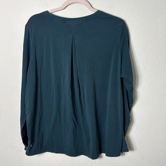 Athleta Ease Long Sleeve Top in dark seaweed green (almost black) size M / P - Picture 5 of 6